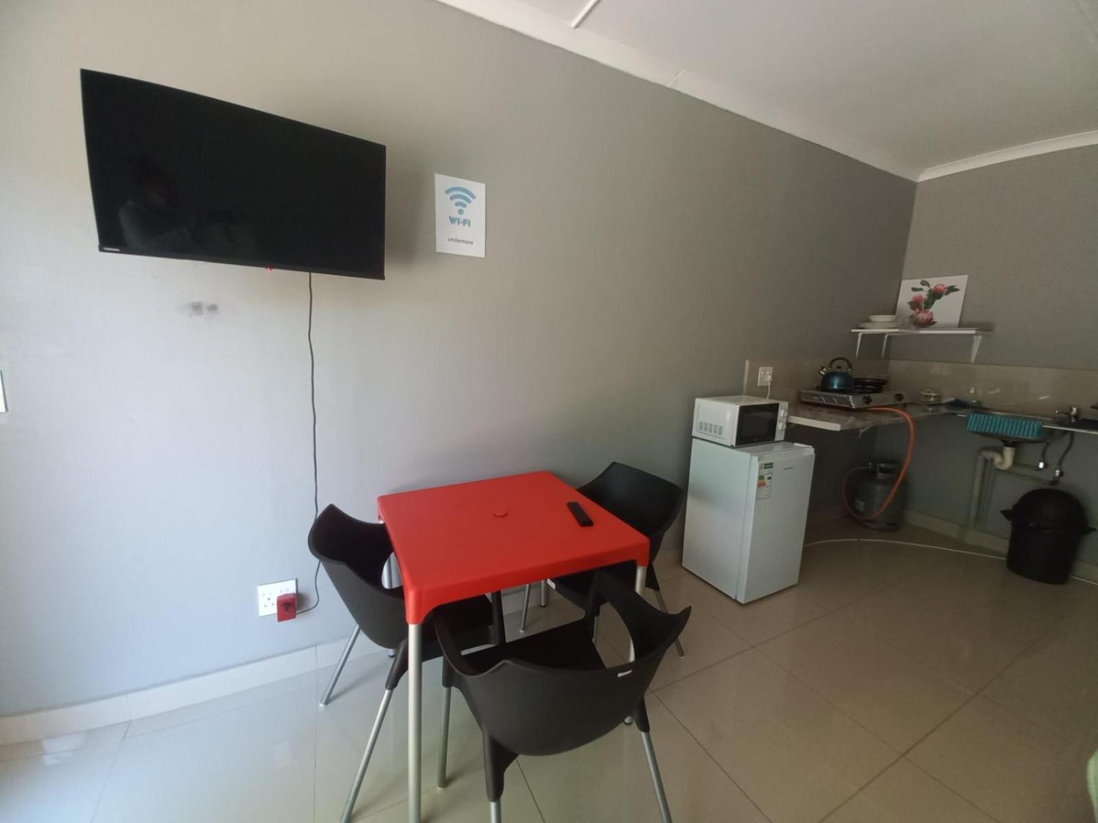 Rocky Hills Guesthouse Piet Retief Exterior foto