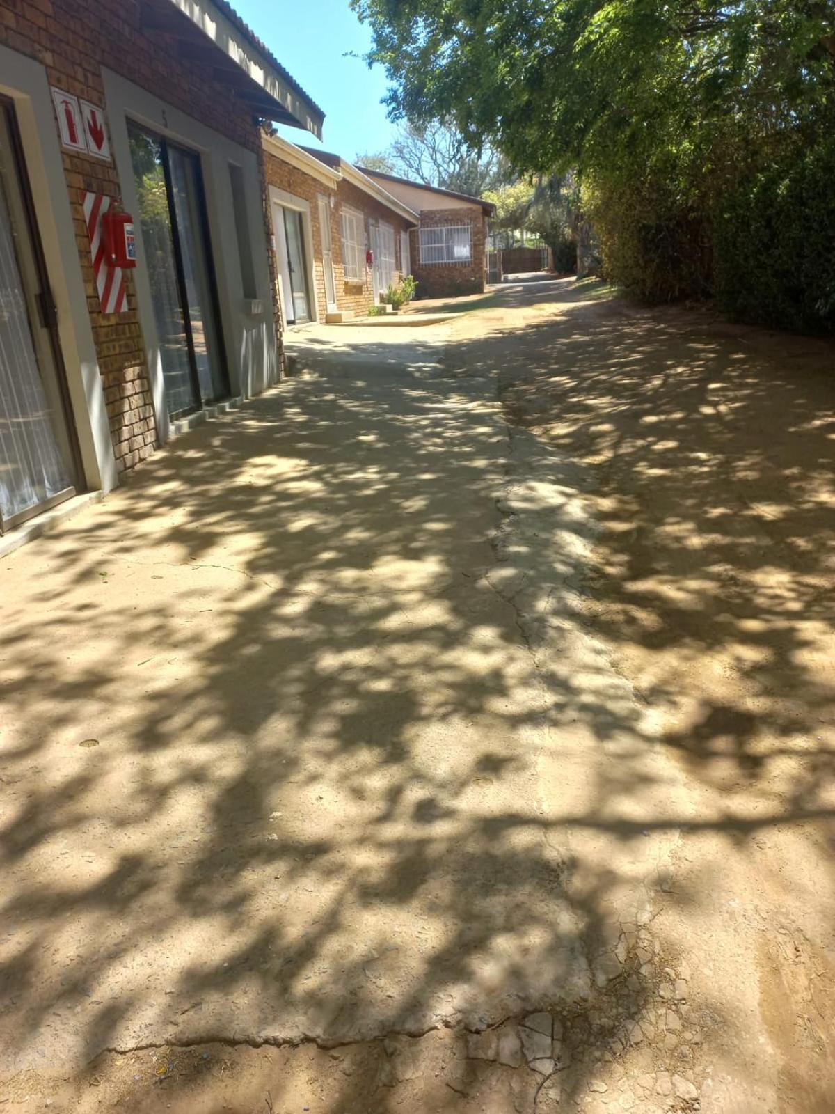 Rocky Hills Guesthouse Piet Retief Exterior foto