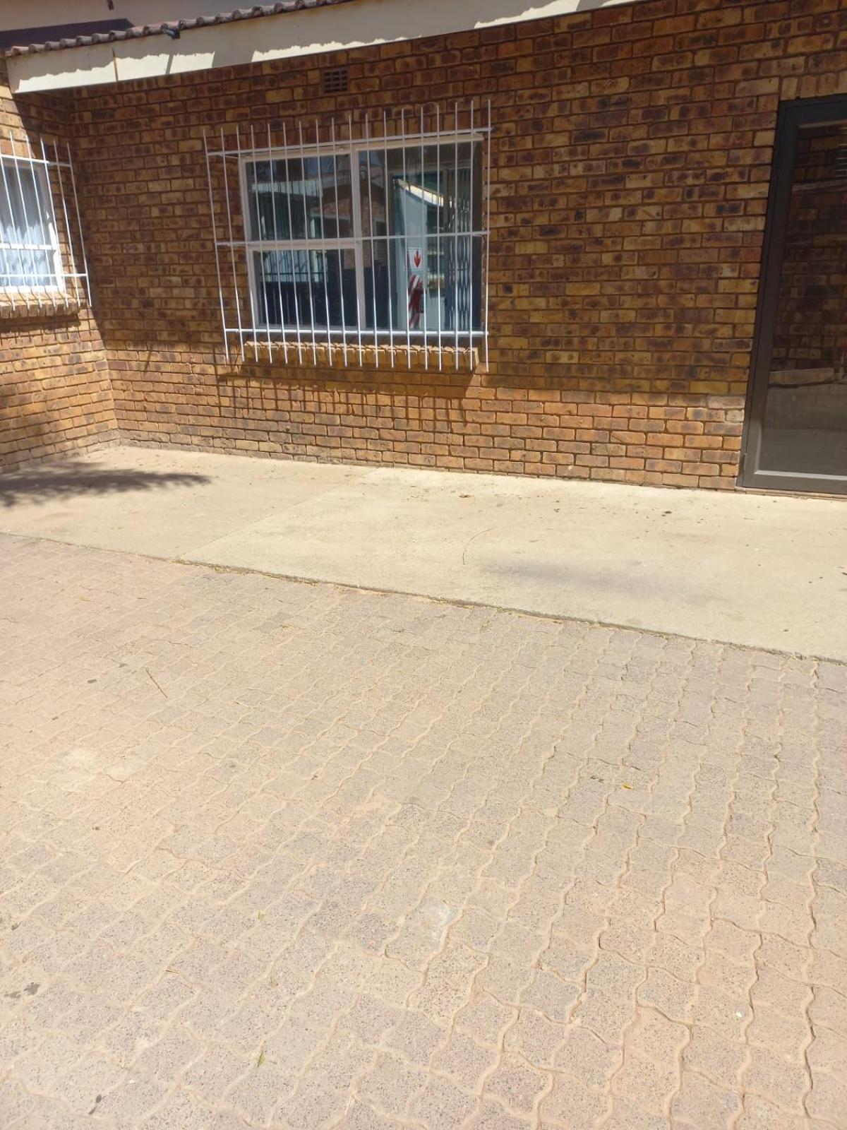Rocky Hills Guesthouse Piet Retief Exterior foto